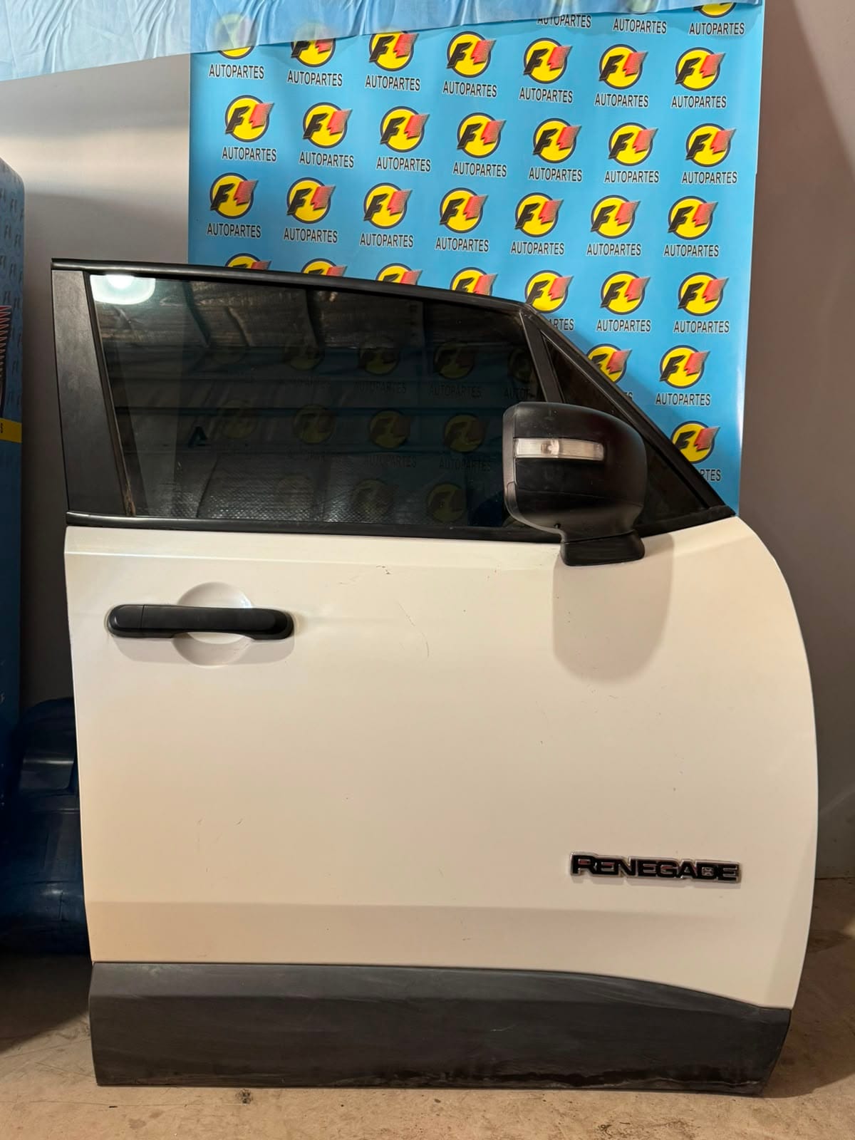 PUERTA DELANTERA DERECHA JEEP RENEGADE