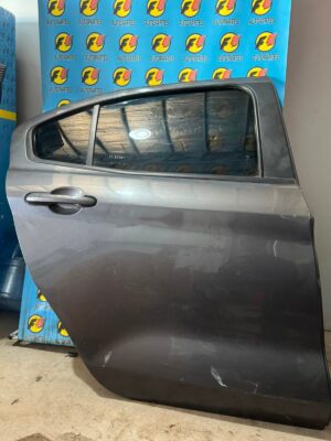 PUERTA TRASERA IZQUIERDA FIAT CRONOS
